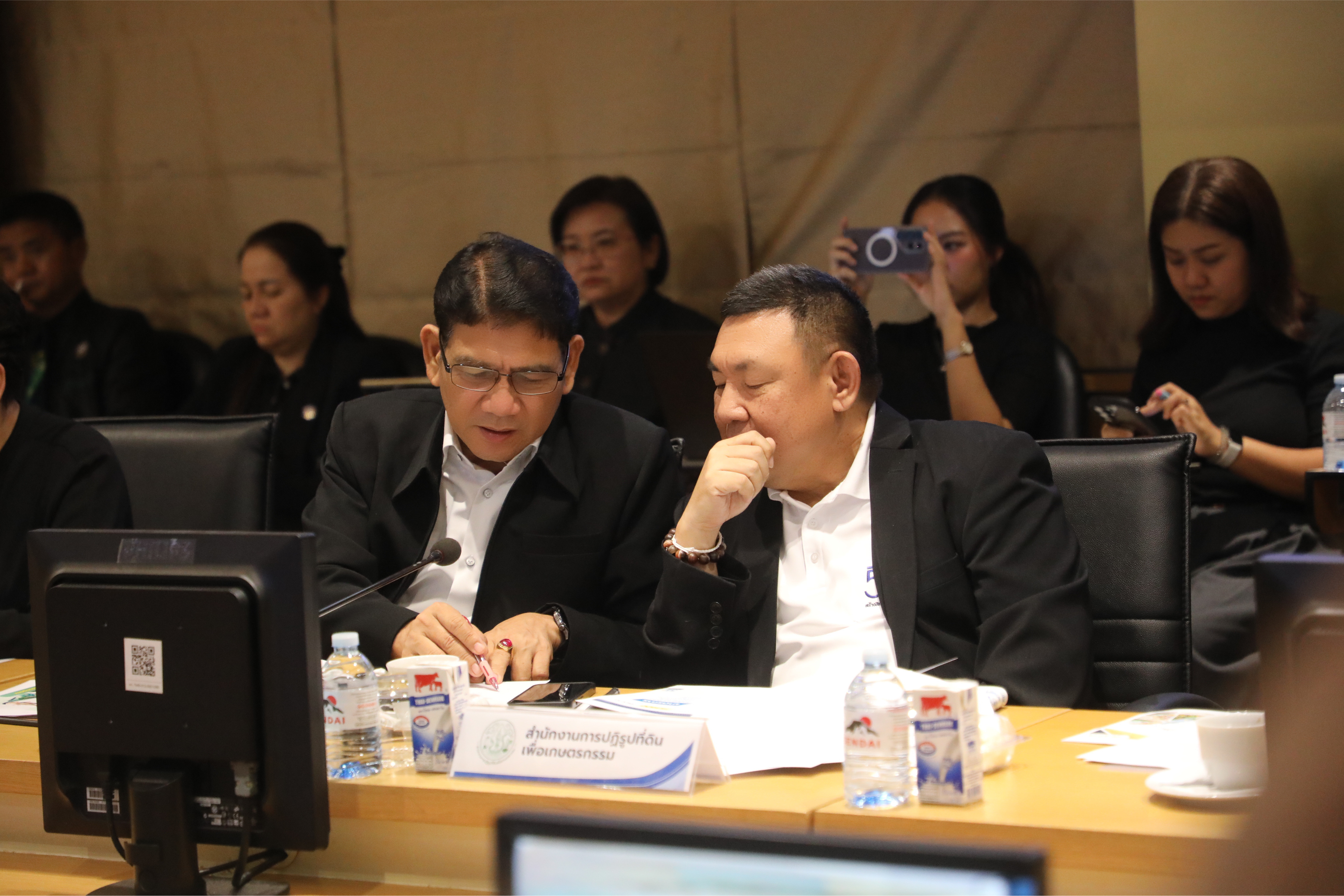 title - ส.ป.ก. เข้าร่วมประชุม หารือแนวทางการรับมือผลกระทบจากสถานการณ์การสู้รบในภูมิภาคตะวันออกกลาง ครั้งที่ 2/2569